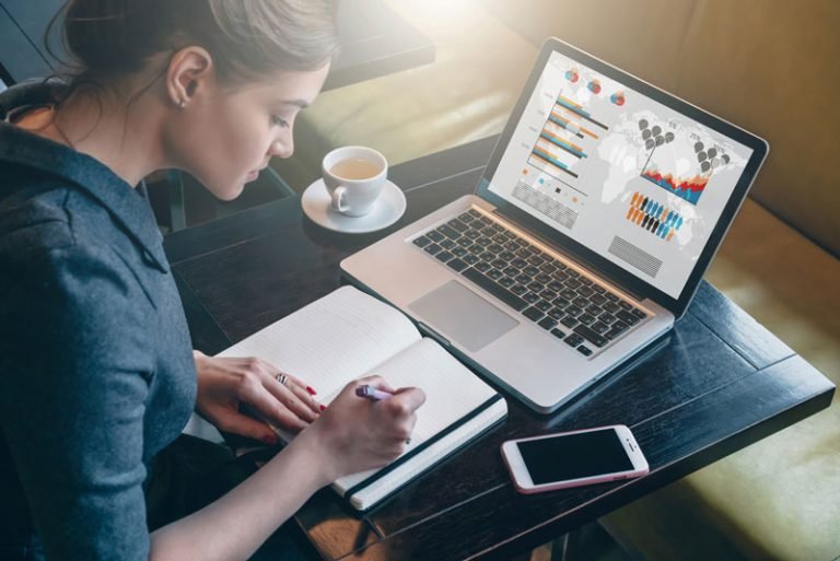 Best-Laptops-for-Engineering-Students